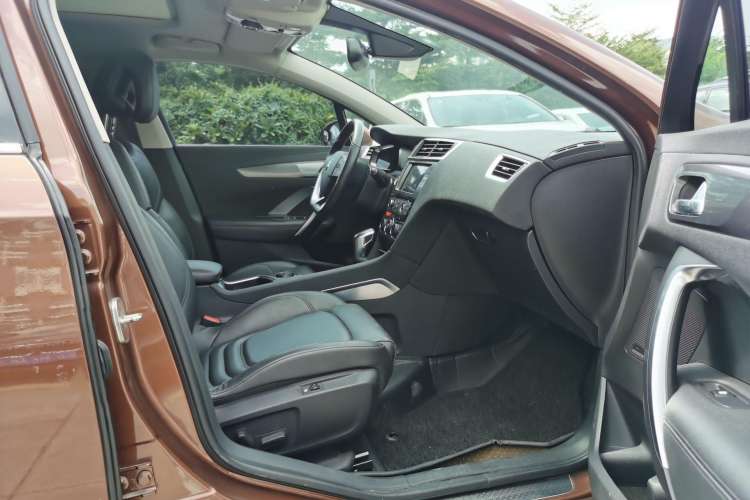 Used DS 6 2014 1.6T Luxury Edition THP160 Right Front Seat
