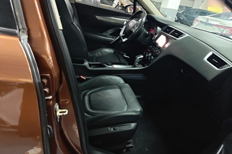 Used DS 6 2014 1.6T Luxury Edition THP160 Right Front Seat