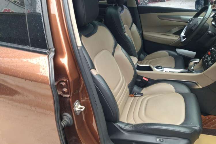 Used DS 6 2014 1.6T Luxury Edition THP160 Right Front Seat