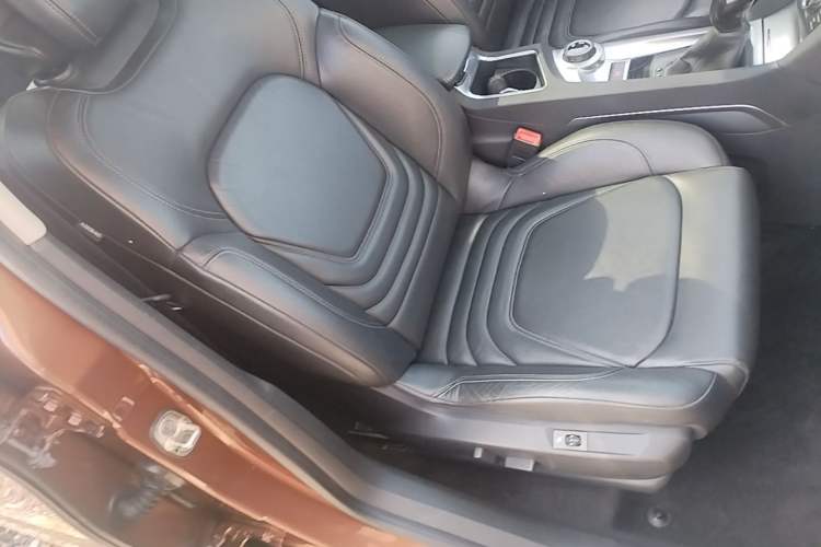 Used DS 6 2014 1.6T Luxury Edition THP160 Right Front Seat
