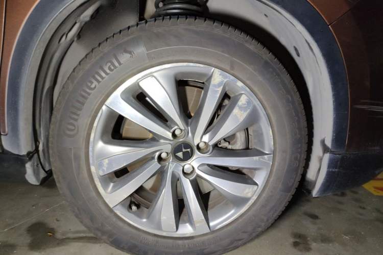 Used DS 6 2014 1.6T Luxury Edition THP200 Right Front Wheel Hub