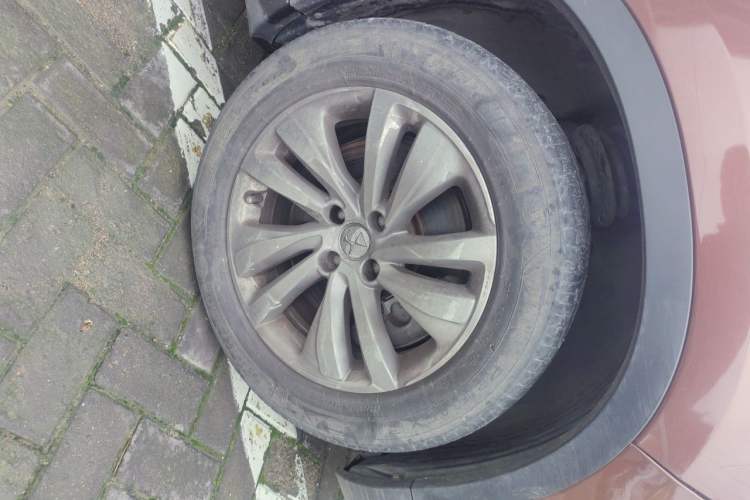 Used DS 6 2014 1.6T Luxury Edition THP200 Right Front Wheel Hub