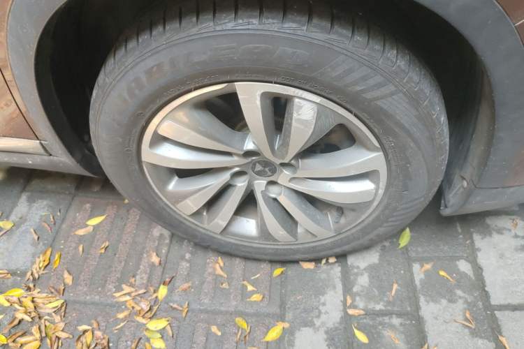Used DS 6 2014 1.6T Luxury Edition THP200 Right Front Wheel Hub