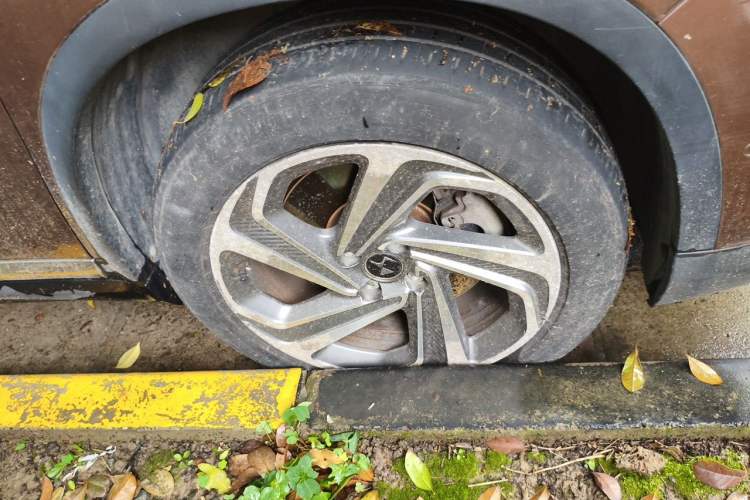 Used DS 6 2014 1.6T Prestige Edition THP200 Right Front Wheel Hub