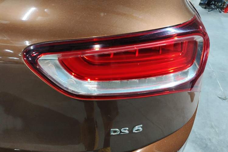 Used DS 6 2014 1.6T Luxury Edition THP160 Right Rear Taillight