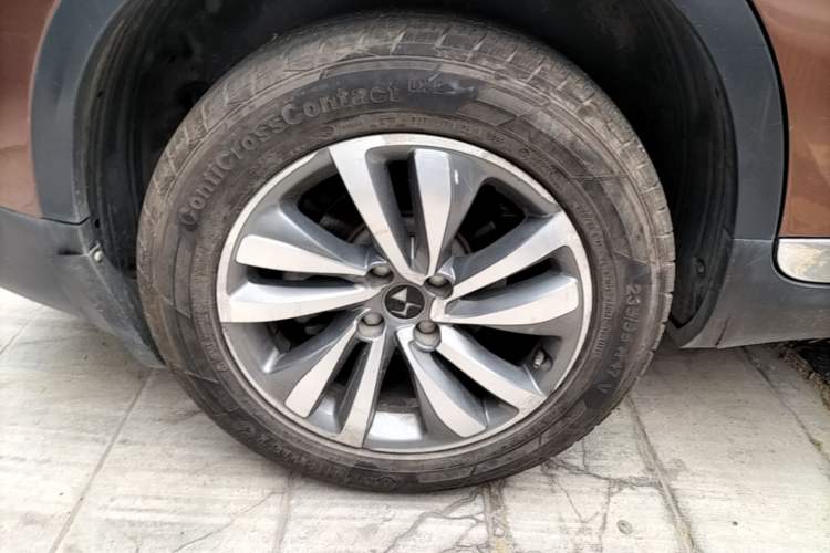 Used DS 6 2014 1.6T Luxury Edition THP160 Right Rear Wheel Hub