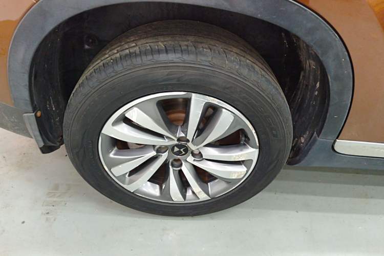 Used DS 6 2014 1.6T Luxury Edition THP160 Right Rear Wheel Hub