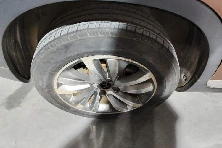 Used DS 6 2014 1.6T Luxury Edition THP160 Right Rear Wheel Hub