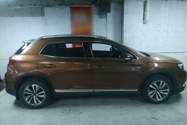Used DS 6 2014 1.6T Luxury Edition THP160 Right Side