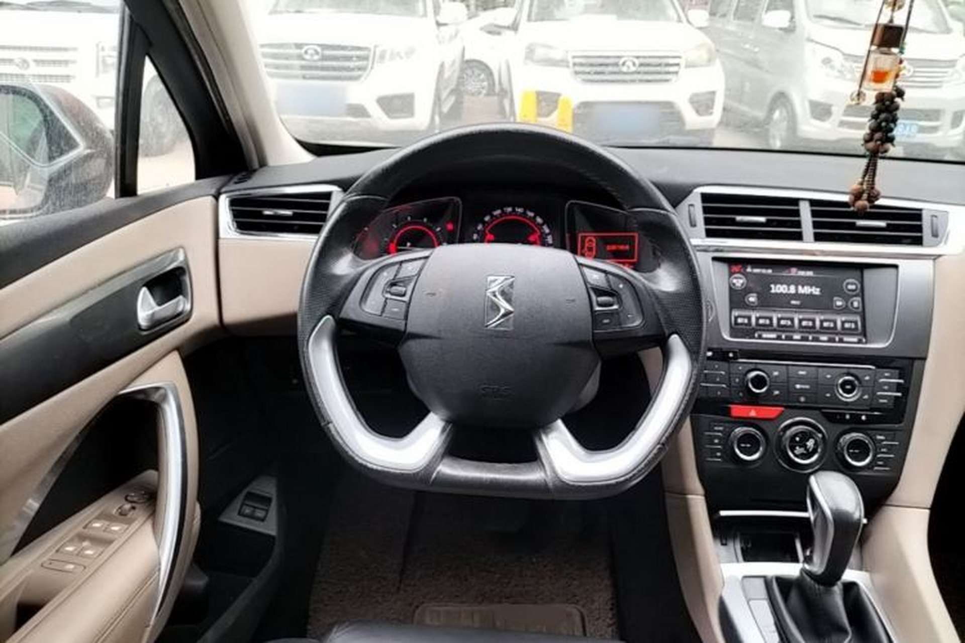 Used DS 6 2014 1.6T Luxury Edition THP160 Steering Wheel