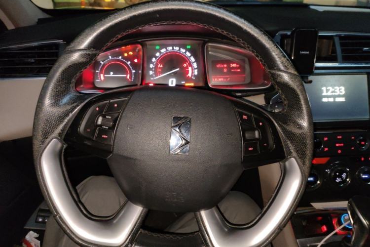 Used DS 6 2014 1.6T Luxury Edition THP200 Steering Wheel