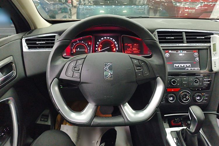 Used DS 6 2014 1.6T Luxury Edition THP160 Steering Wheel