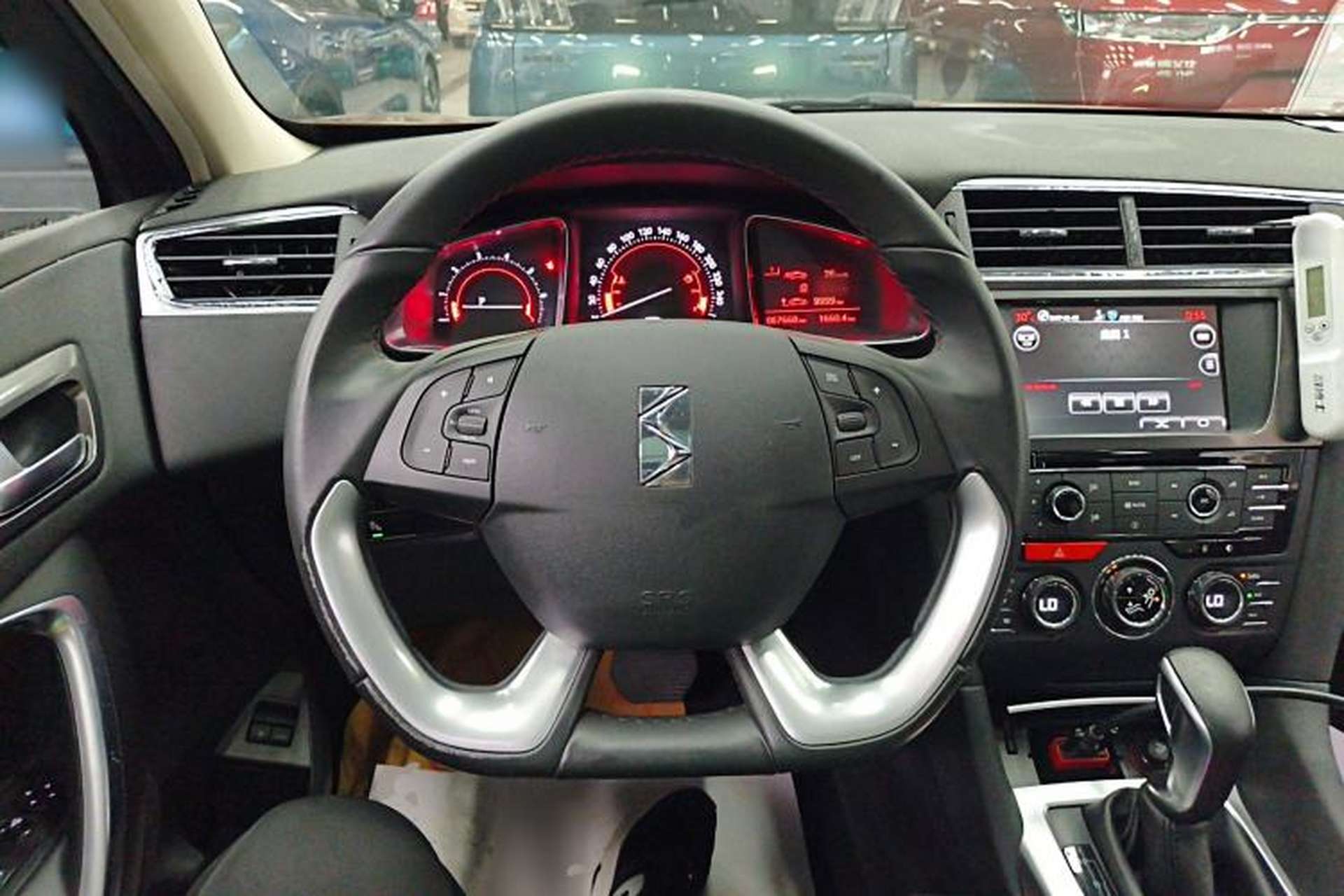 Used DS 6 2014 1.6T Luxury Edition THP160 Steering Wheel