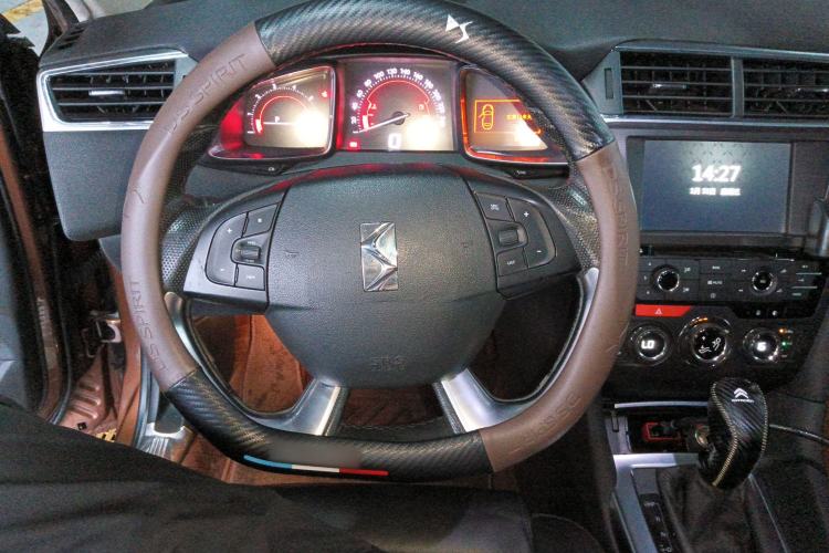 Used DS 6 2014 1.6T Luxury Edition THP160 Steering Wheel