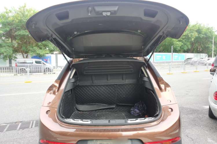 Used DS 6 2014 1.6T Luxury Edition THP160 Trunk