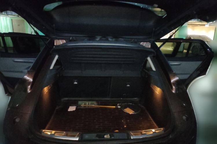 Used DS 6 2014 1.6T Luxury Edition THP200 Trunk