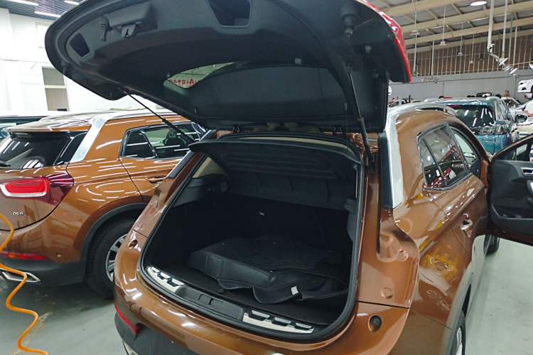Used DS 6 2014 1.6T Luxury Edition THP160 Trunk