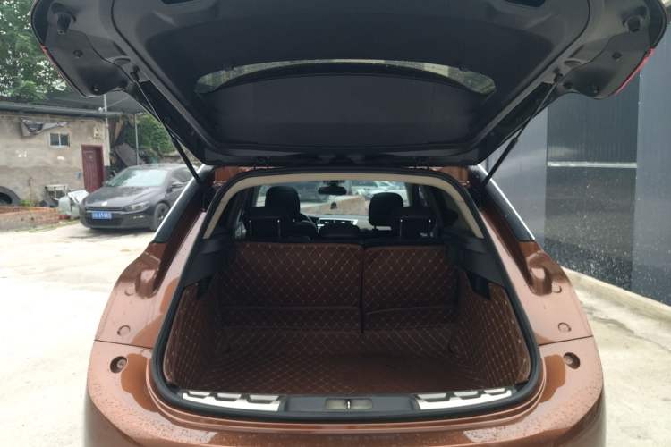 Used DS 6 2014 1.6T Luxury Edition THP160 Trunk