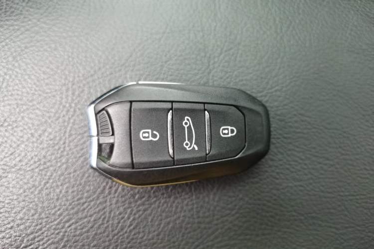 Used DS 6 2014 1.6T Luxury Edition THP160 Vehicle Key