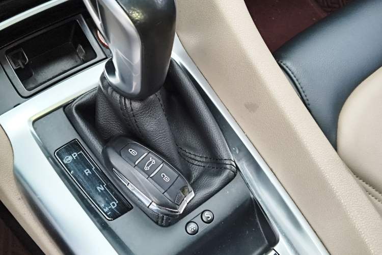 Used DS 6 2014 1.6T Luxury Edition THP160 Vehicle Key