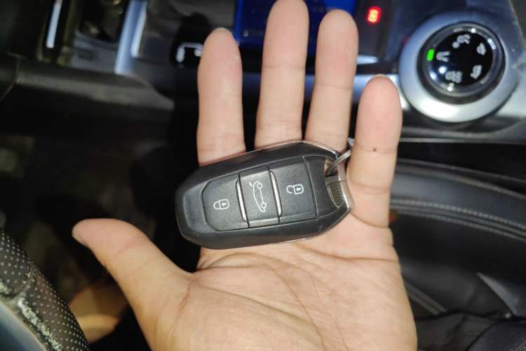 Used DS 6 2014 1.6T Luxury Edition THP160 Vehicle Key