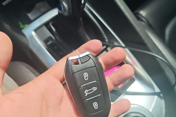 Used DS 6 2014 1.6T Luxury Edition THP160 Vehicle Key