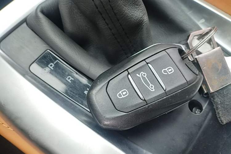 Used DS 6 2014 1.6T Prestige Edition THP200 Vehicle Key