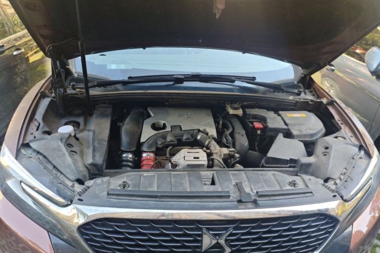 Used DS 6 2014 1.6T Luxury Edition THP160 Engine Bay