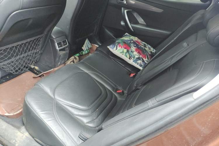 Used DS 6 2014 1.6T Luxury Edition THP160 Left Rear Seat