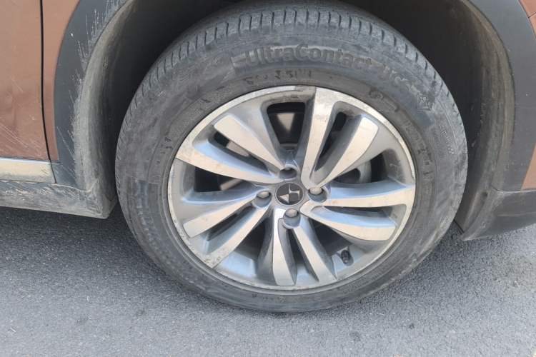 Used DS 6 2014 1.6T Luxury Edition THP160 Right Front Wheel Hub