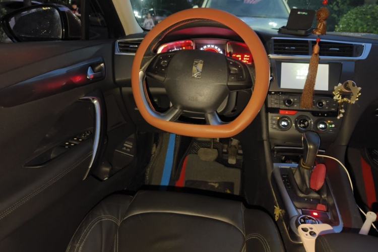 Used DS 6 2014 1.6T Luxury Edition THP160 Steering Wheel
