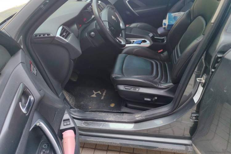 Used DS 6 2014 1.6T Elegant Version THP160 Driver Seat