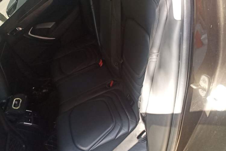 Used DS 6 2014 1.6T Luxury Edition THP160 Left Rear Seat