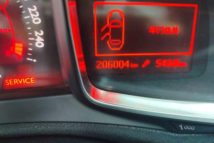 Used DS 6 2014 1.6T Elegant Version THP160 Odometer Close Up