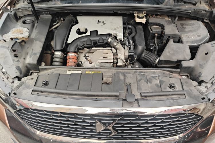 Used DS 6 2014 1.6T Elegant Version THP160 Engine Bay