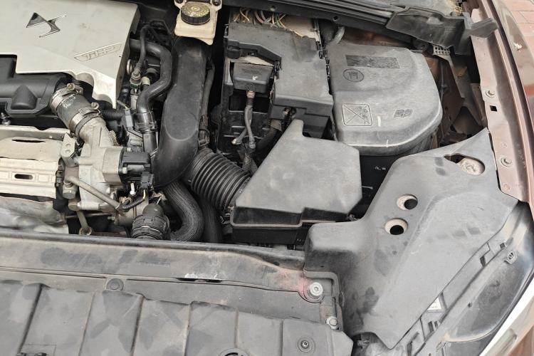 Used DS 6 2014 1.6T Elegant Version THP160 Engine Bay Left