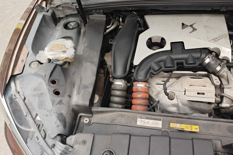 Used DS 6 2014 1.6T Elegant Version THP160 Engine Bay Right