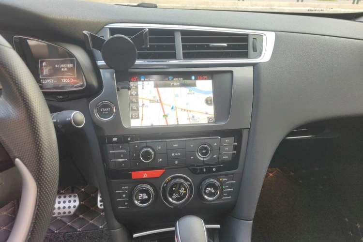 Used DS 6 2014 1.6T Luxury Edition THP160 Audio And AC Panel