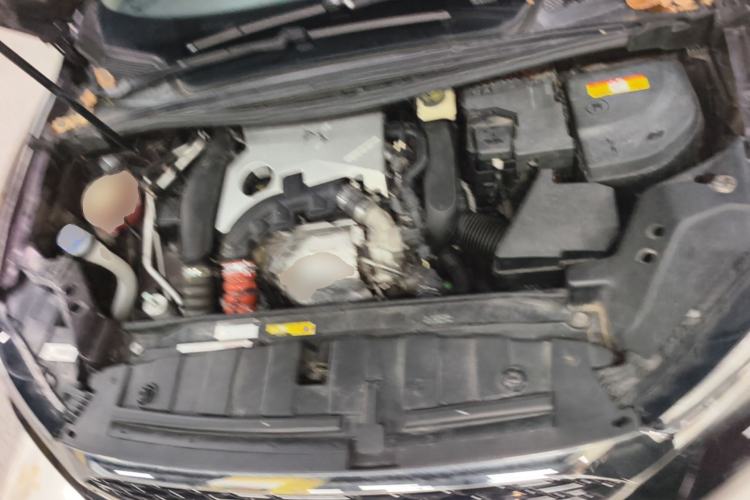 Used DS 6 2014 1.6T Luxury Edition THP160 Engine Bay