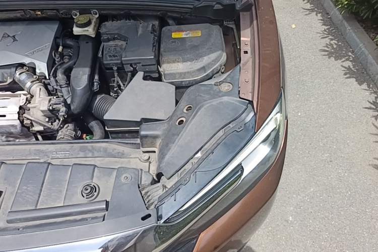 Used DS 6 2014 1.6T Luxury Edition THP160 Engine Bay Left