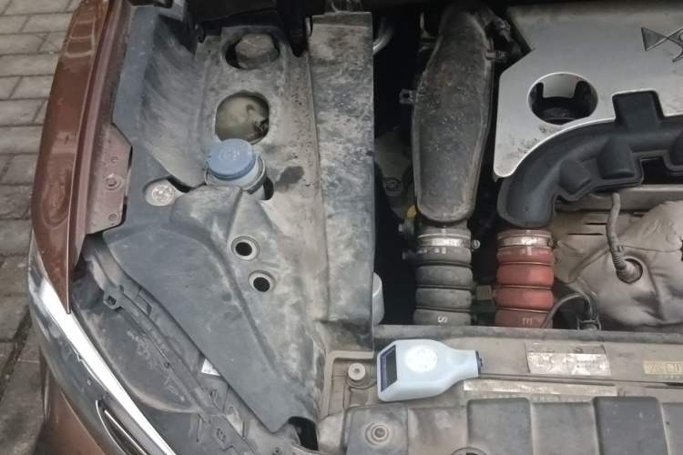 Used DS 6 2014 1.6T Elegant Version THP160 Engine Bay Right