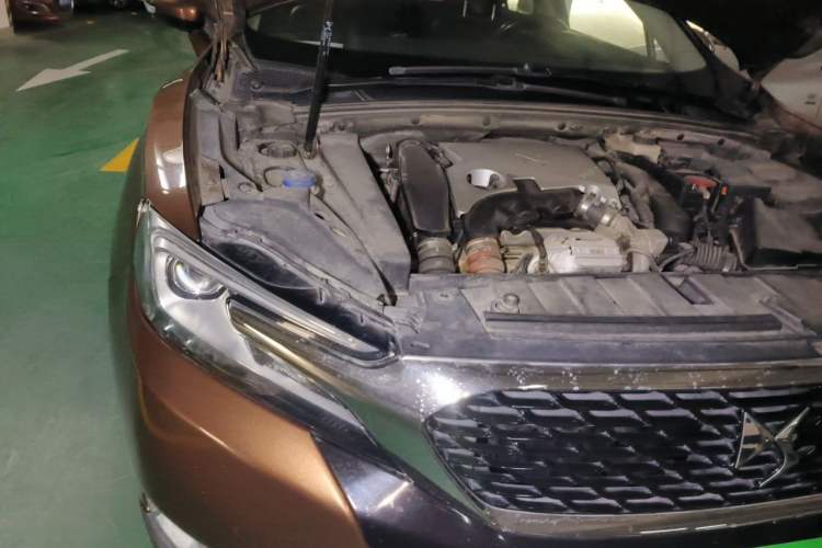 Used DS 6 2014 1.6T Luxury Edition THP160 Engine Bay Right