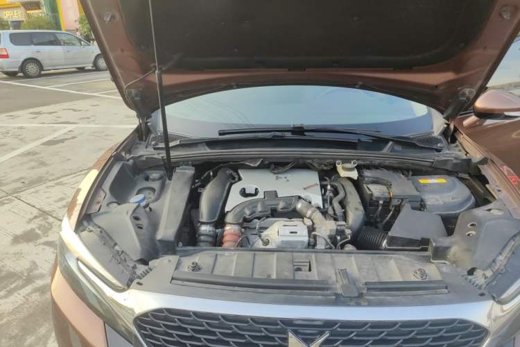 Used DS 6 2014 1.6T Luxury Edition THP160 Engine Bay Right