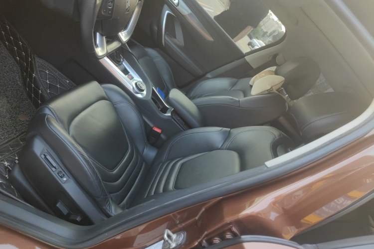 Used DS 6 2014 1.6T Luxury Edition THP160 Left Front Seat