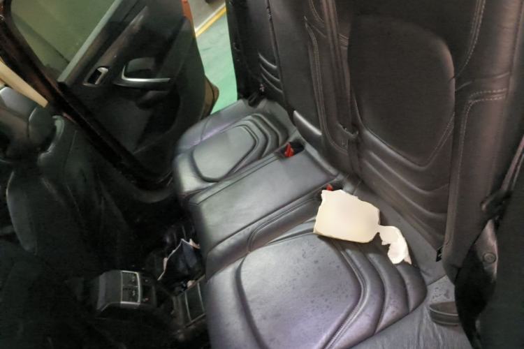 Used DS 6 2014 1.6T Luxury Edition THP160 Left Rear Seat