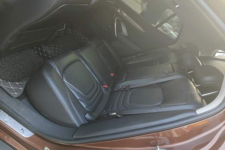 Used DS 6 2014 1.6T Luxury Edition THP160 Left Rear Seat