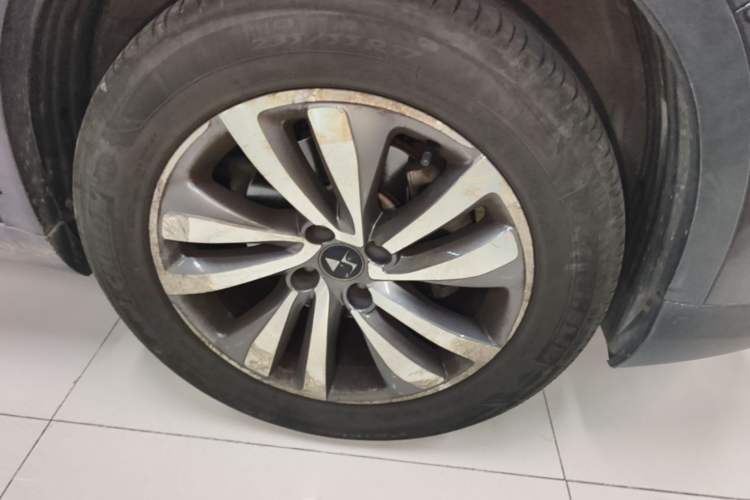 Used DS 6 2014 1.6T Luxury Edition THP160 Right Front Wheel Hub