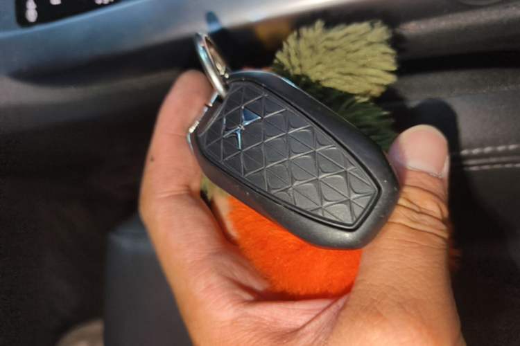 Used DS 6 2014 1.6T Luxury Edition THP160 Vehicle Key