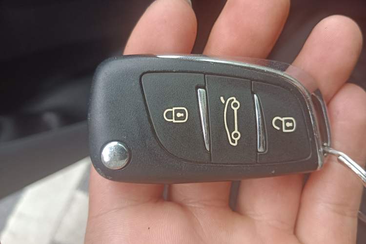 Used DS 6 2014 1.6T Elegant Version THP160 Vehicle Key