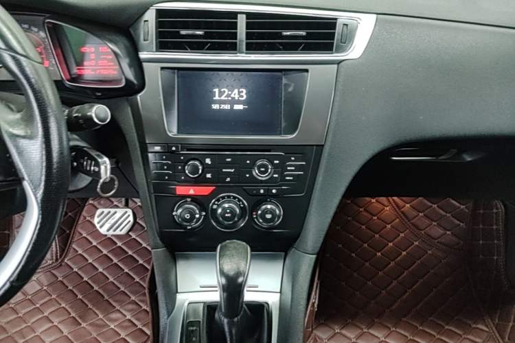 Used DS 6 2014 1.6T Elegant Version THP160 Audio And AC Panel